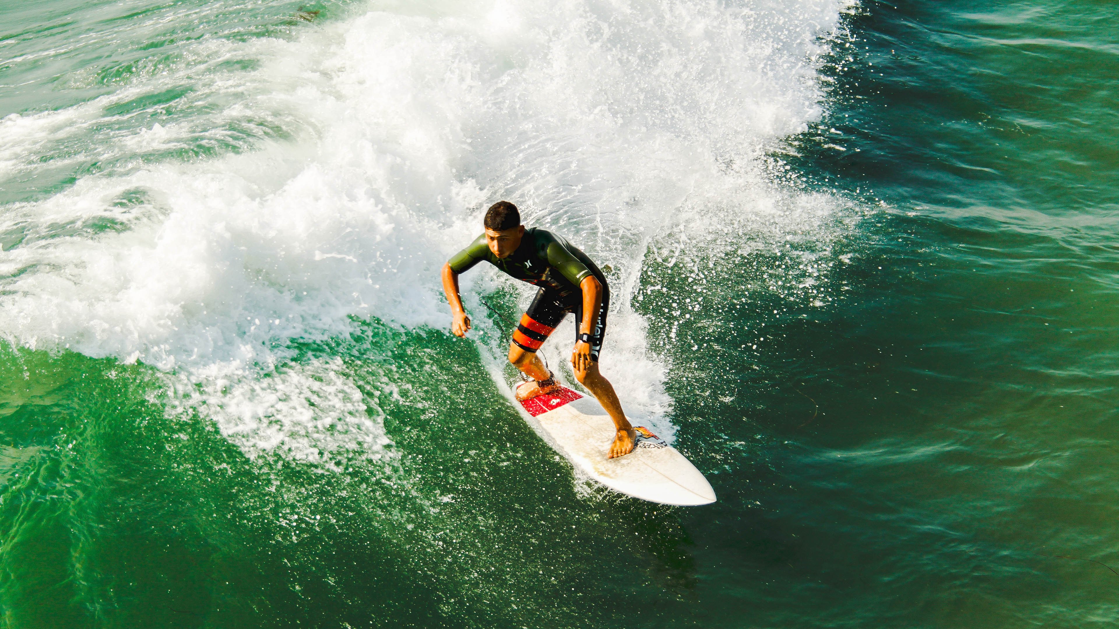 kaiyun网站-_跨界合作：时尚品牌助阵赛事风格升级_，时尚跨界联名